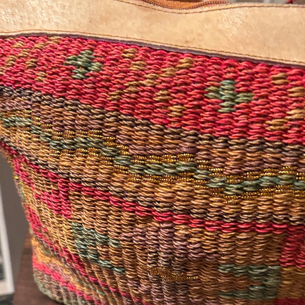 Multicolor Woven straw bag